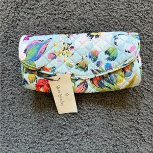 NWT Vera Bradley On a Roll floral cosmetic case